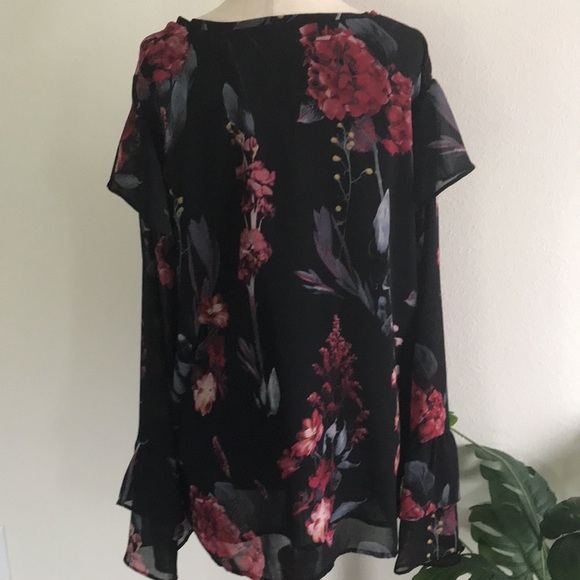 A New Day Floral Top XL Final Sale - Picture 6 of 7